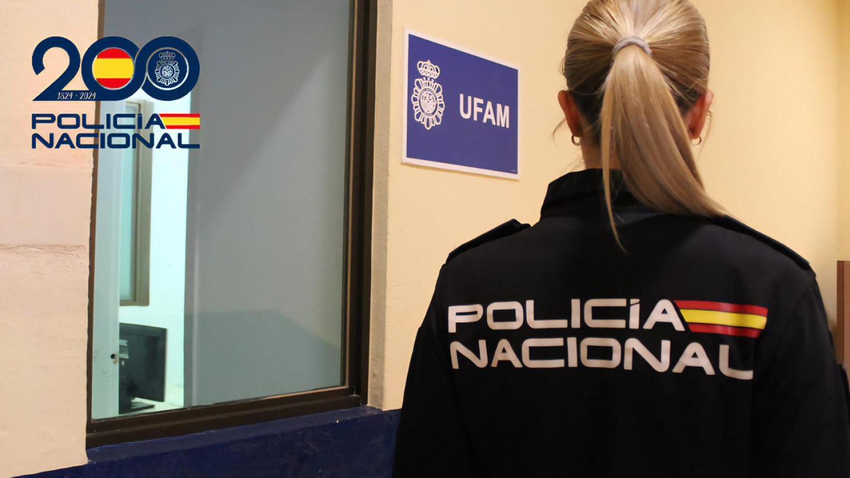 Una agente de la UFAM de la Policía Nacional en imagen de archivo