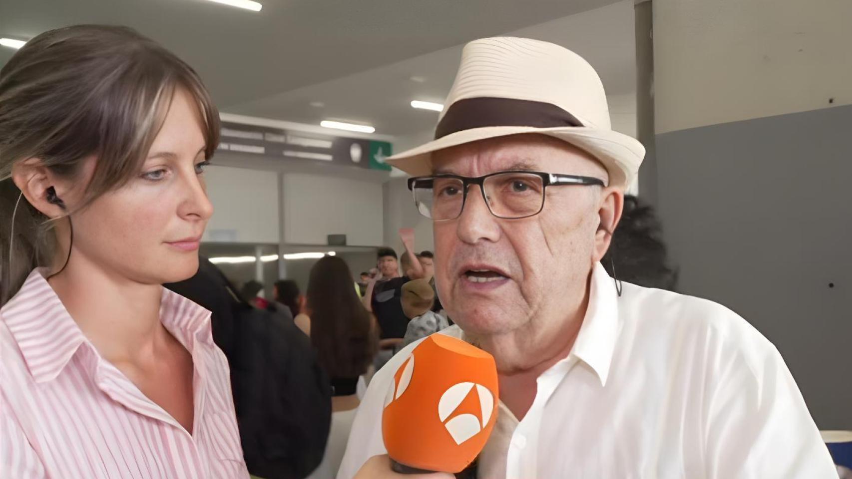 José, jubilado y afectado por la suspensión del AVE Madrid-Galicia.