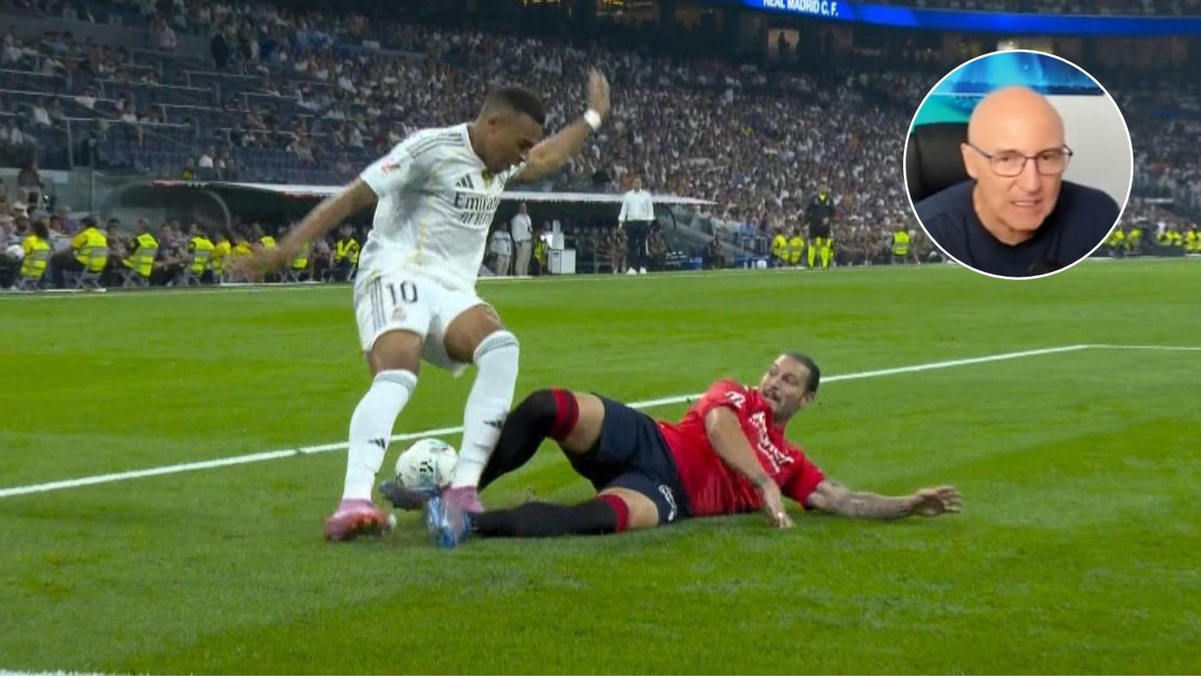 Imagen del polémico penalti del Real Madrid-Osasuna y Maldini.