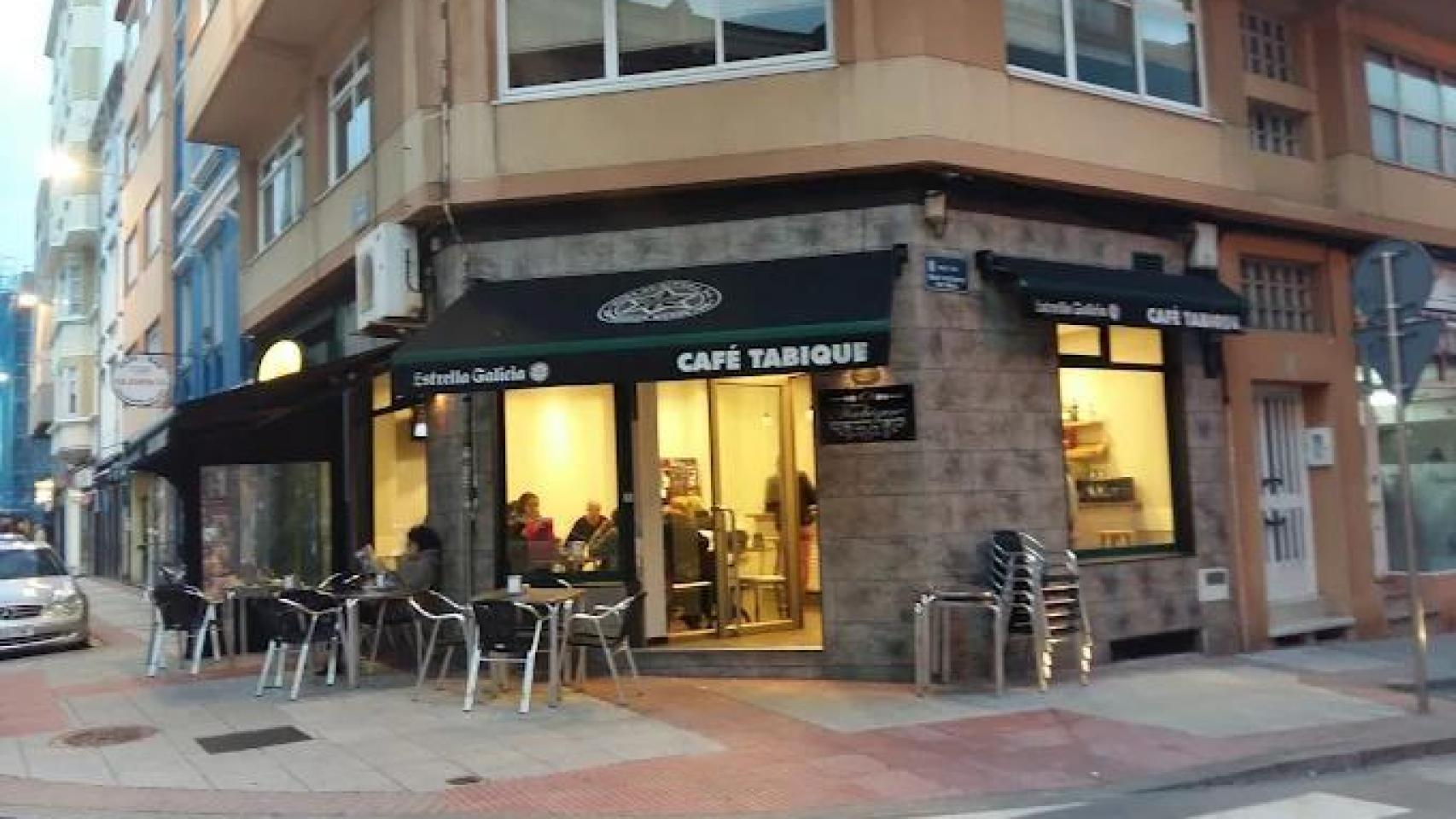 Fachada del bar O Tabique.