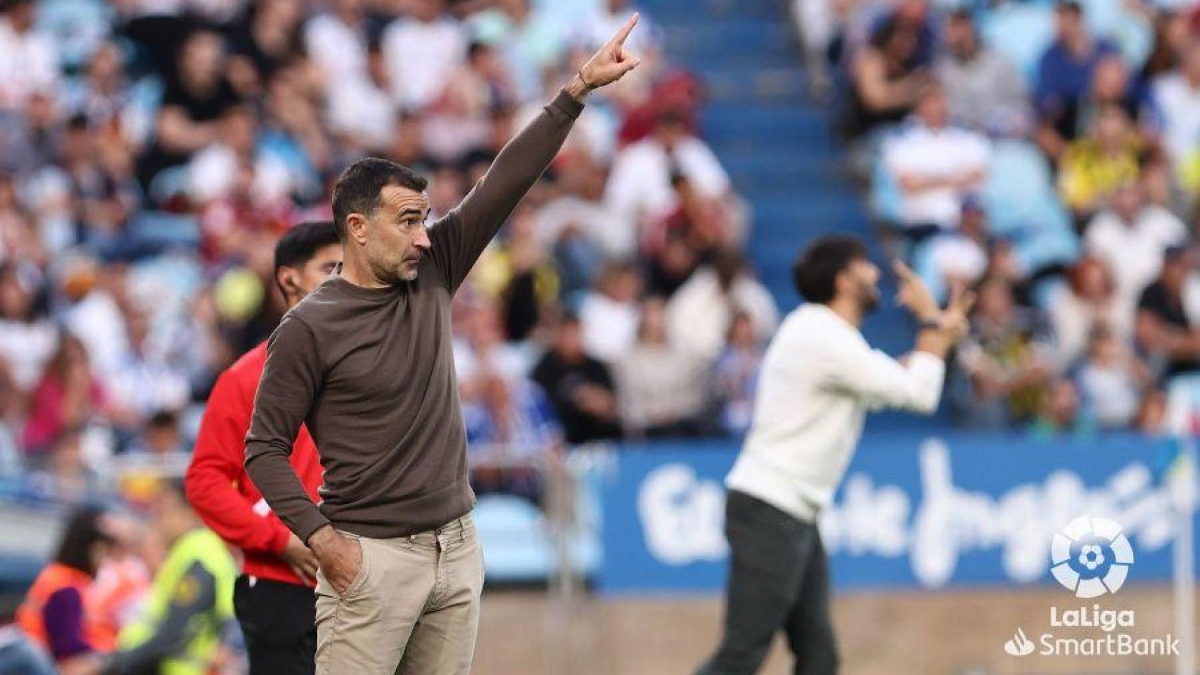 Carcedo dirigiendo al Real Zaragoza.