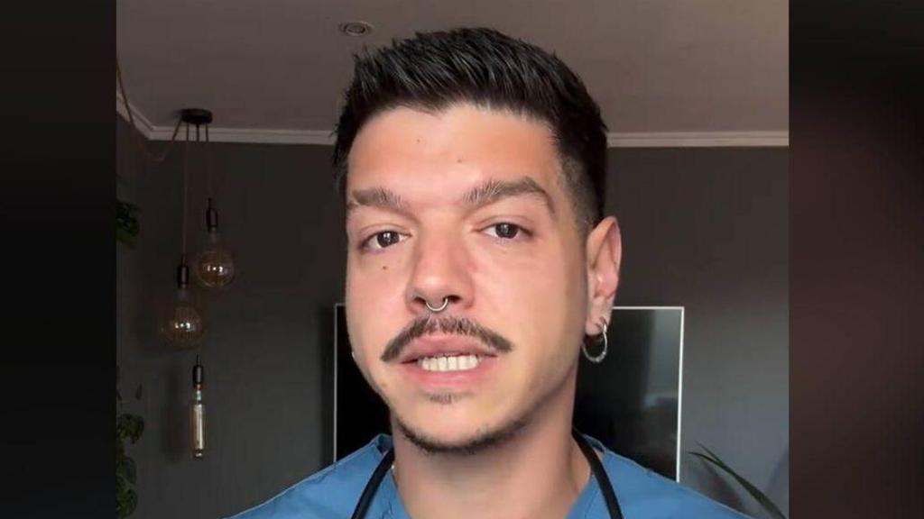 Adrián Cond, veterinario.