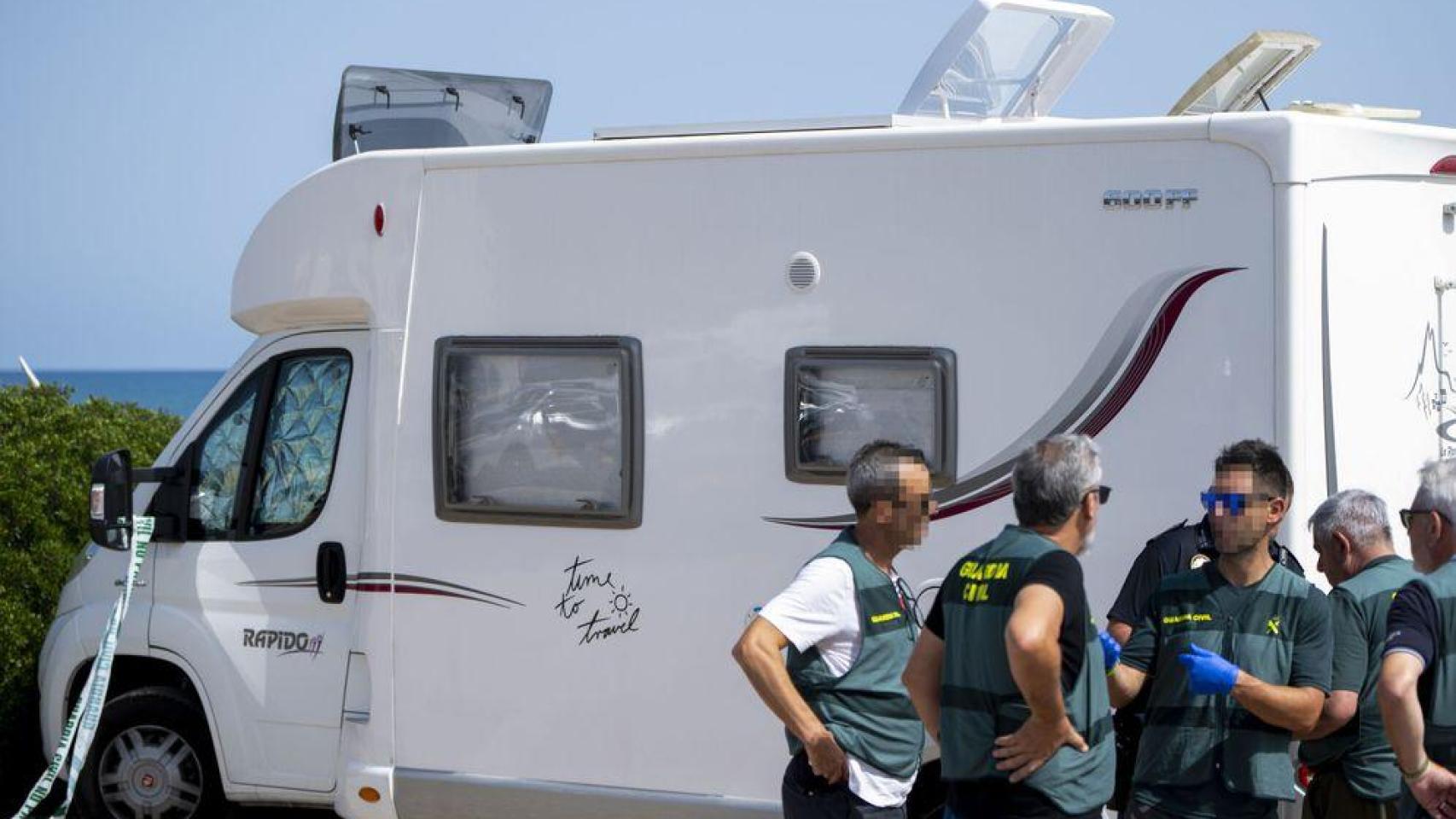 Autocaravana en la que ha sido hallada asesinada la turista francesa. Efe / Andreu Esteban