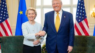 Ursula Von der Leyen, presidenta de la Comisión Europea, y Donald Trump, presidente de Estados Unidos.