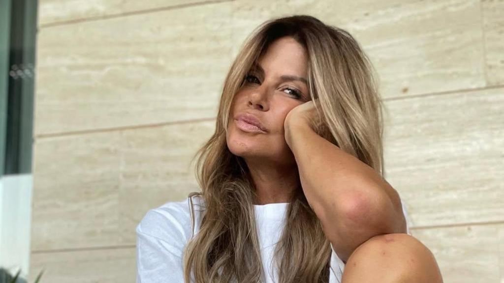 Makoke tiene cuatro hermanas y es hija de un noruego y una gallega.