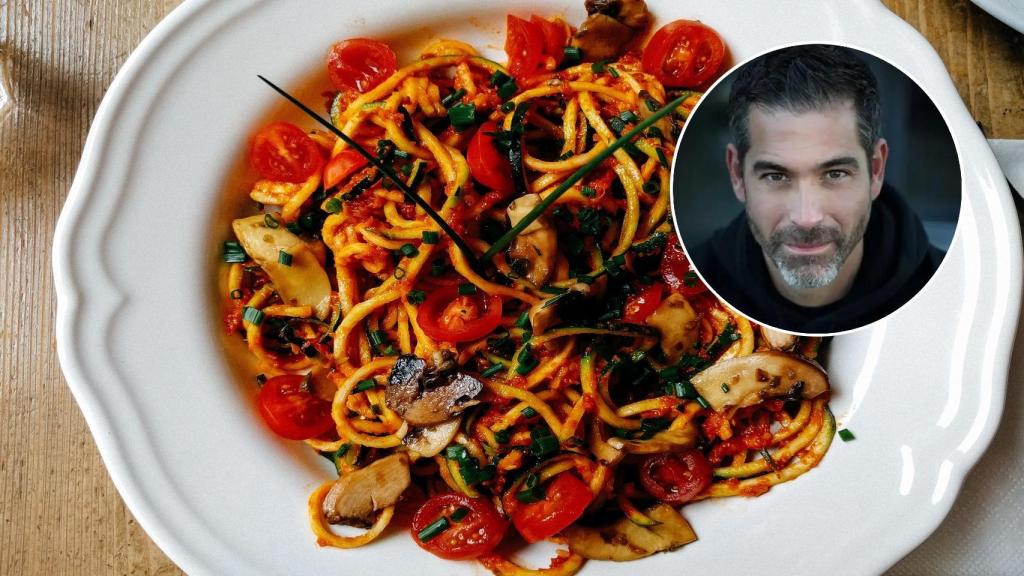 Pablo Ojeda y una pasta a la puttanesca.