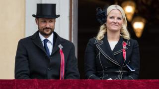 Haakon y Mette-Marit de Noruega, en una fotografía tomada en Oslo en mayo de 2015.