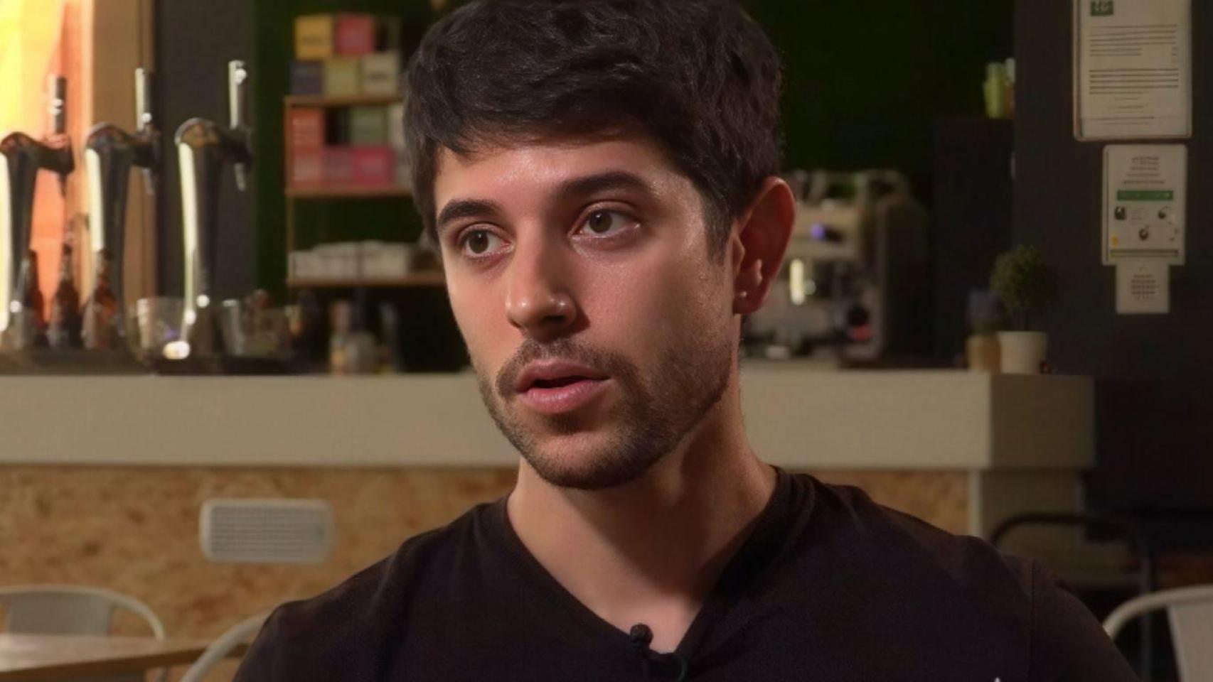 Carlos Muñoz, camarero.