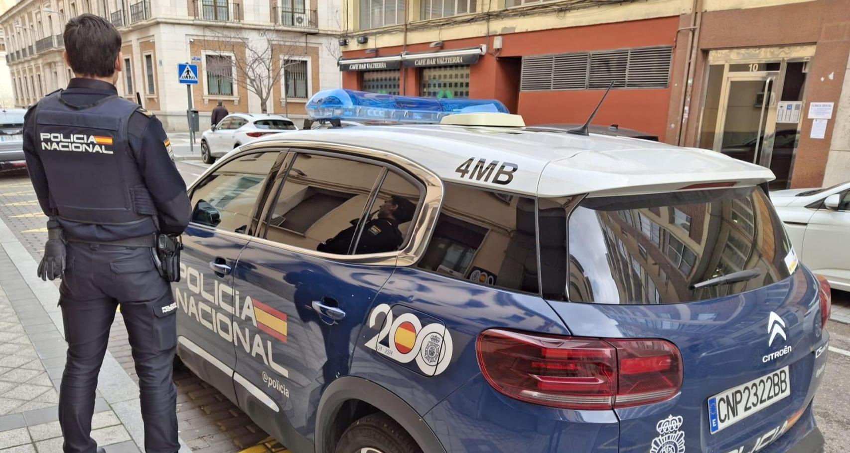 Detenido un joven en Valladolid tras agredir brutalmente y amenazar de muerte al hombre que le acogió en su casa