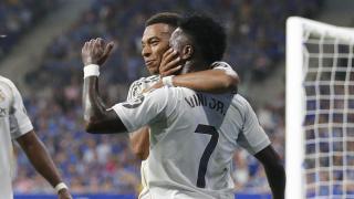 Detenido un aficionado del Oviedo por gestos y gritos racistas contra Mbappé y Vinicius en el Tartiere