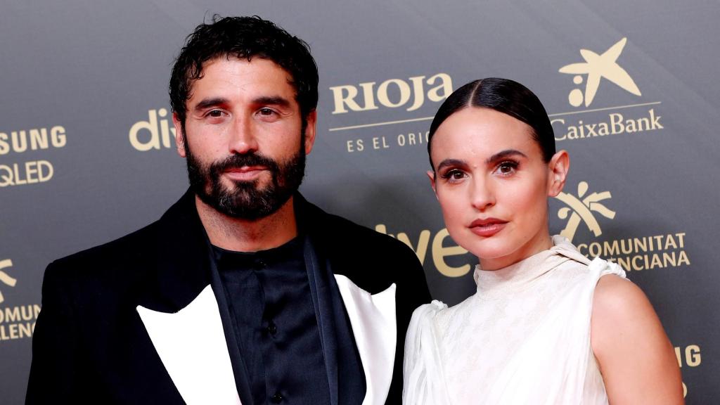 Álex García y Verónica Echegui, en los premios Goya 2022.