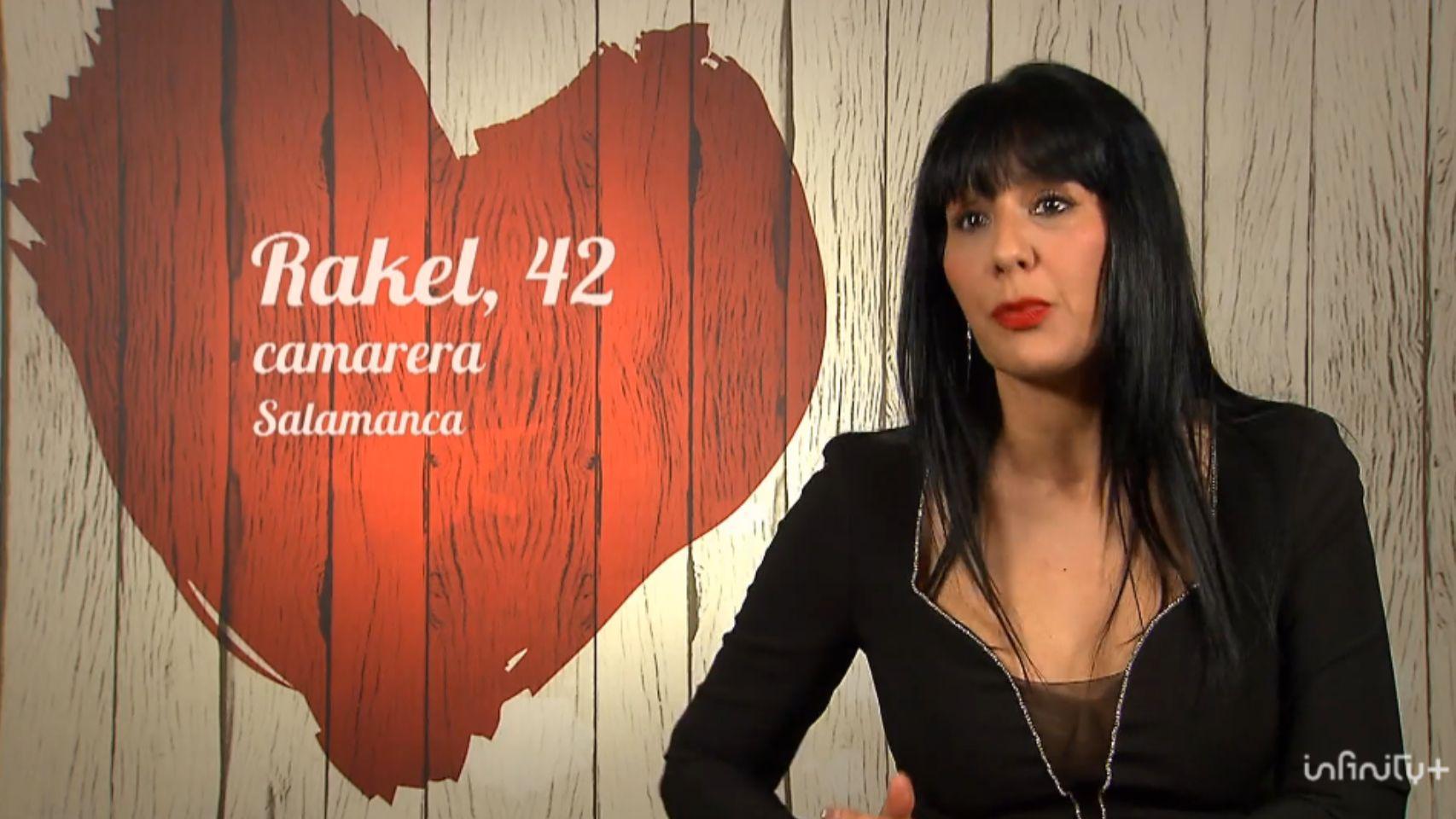 Una soltera de Salamanca asombra a su cita en 'First Dates': Tiene una enfermedad rara, es una vida muy dura