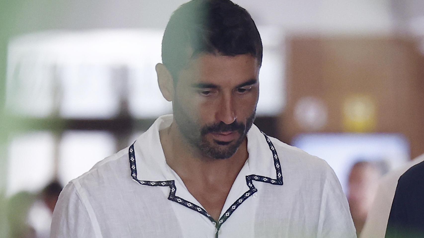 Álex García, este martes, 26 de agosto, en el Tanatorio de La Paz.