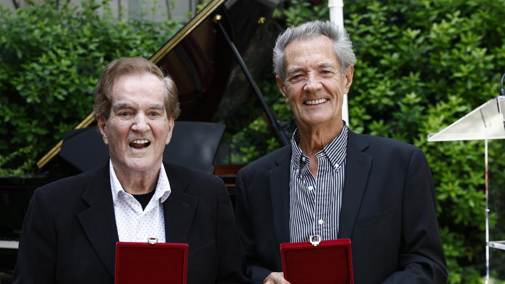 Manolo de la Calva y Ramón Arcusa, en mayo de 2024, en el marco de la ceremonia de premios.