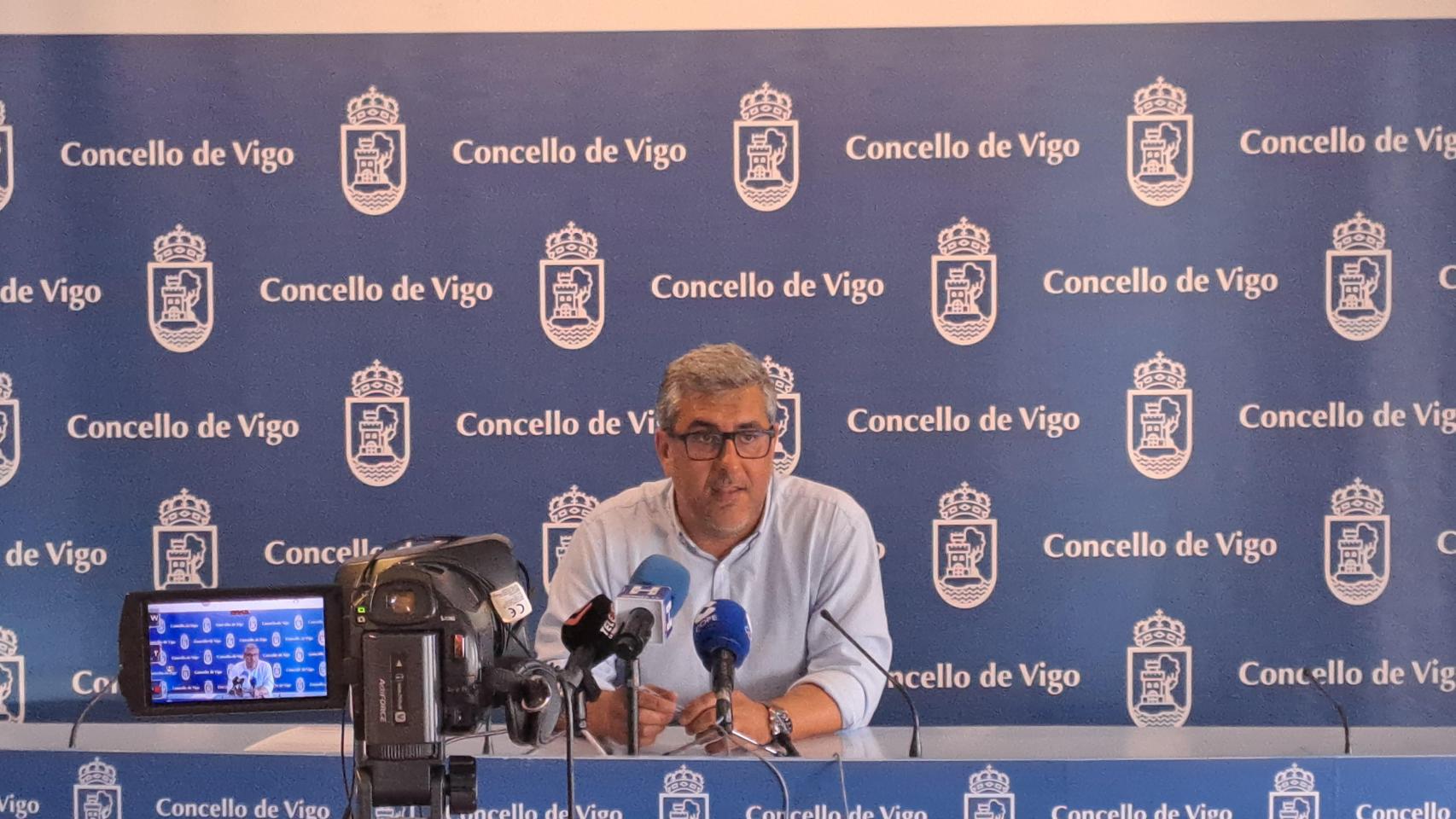 El portavoz del PP de Vigo, Miguel Martín, en rueda de prensa