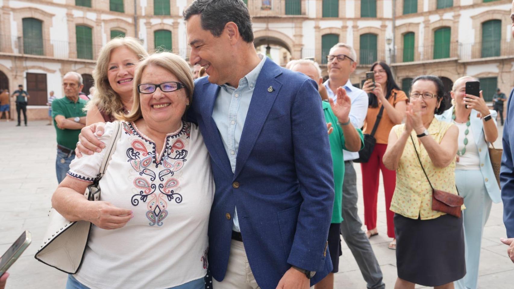 Juanma Moreno este martes arrancando su curso político en Archidona.