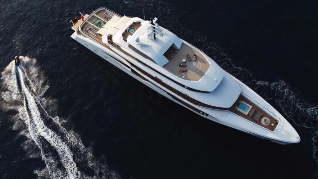 El superyate Energy.