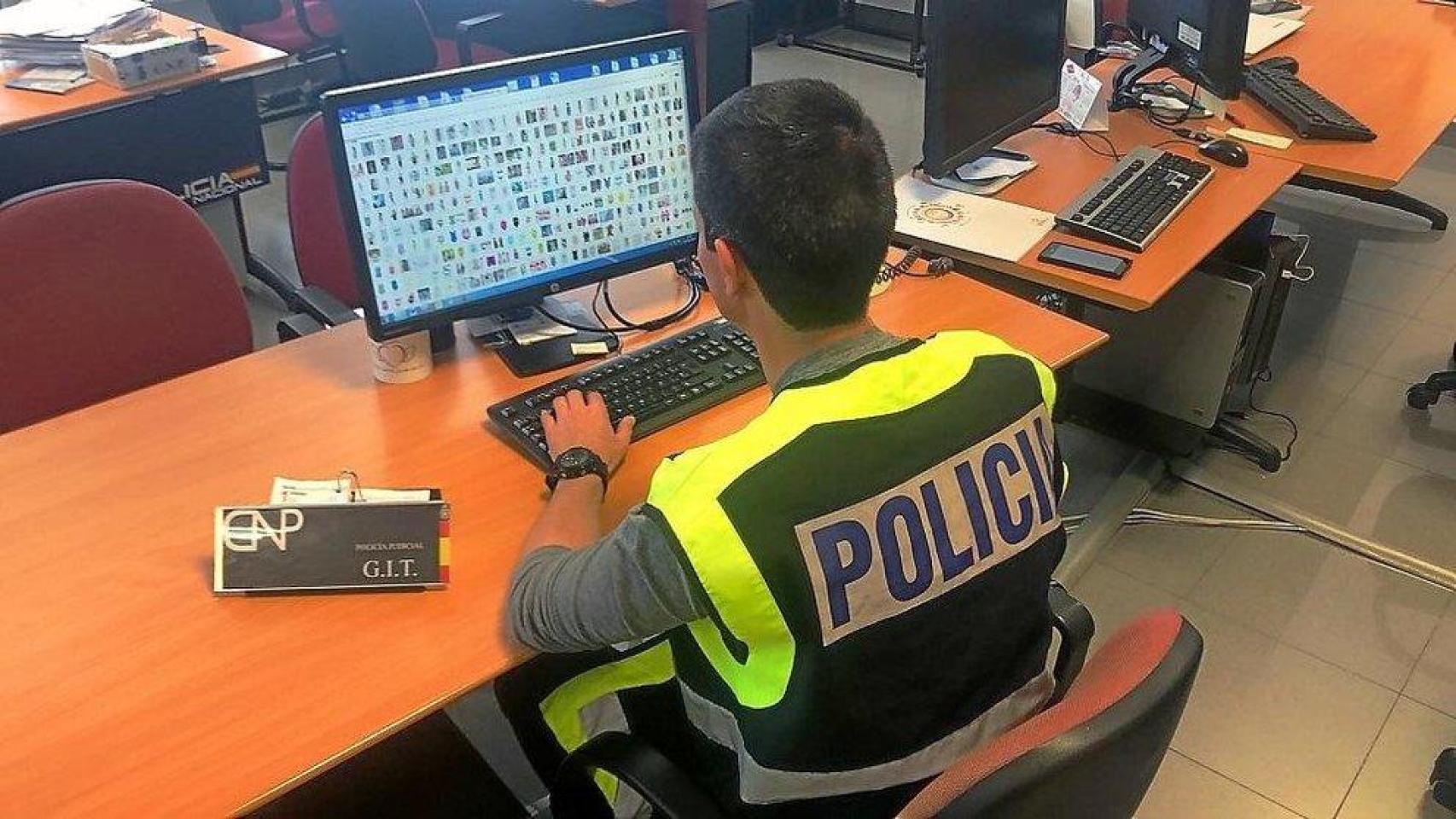 La Policía Nacional detiene a un varón por estafa mediante el método del hijo en apuros”