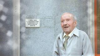 Muere Manuel Amago, el último sereno de Madrid a los 98 años: se apagan los ojos vigilantes del barrio de Salamanca