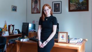Beatriz Dorado, la alcaldesa de 25 años de un pueblo de Ciudad Real amenazada por una banda criminal: "Me dieron 10 días"