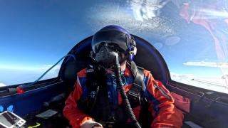 Hito de un avión eléctrico: logra un nuevo récord de altitud al alcanzar los 9.251 metros gracias a sus placas solares