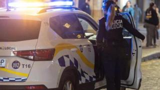 Una madre abandona en Palma a sus 3 hijos para irse de fiesta y se justifica con que "en Nigeria los niños se quedan solos"