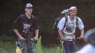 Gorka e Ibai, los vascos que han ido de San Sebastián a París en patinete sin motor a 40 km por día: "Salí de casa con 7 euros"