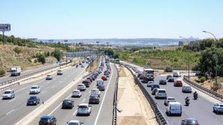 Arranca la 'operación retorno' con más de 5 millones de desplazamientos y el diésel y la gasolina en nuevos mínimos