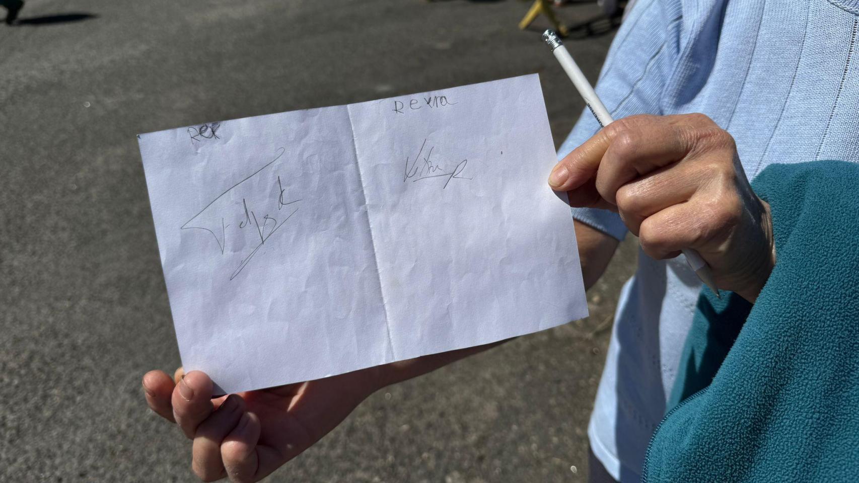 La firma de los Reyes, un recuerdo imborrable para un niño gallego afectado por los incendios