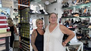 ‘Calzados Tú y Yo’ una historia de amor y zapatos: “Esto no es despachar, es escuchar a la gente e intuir su problema”