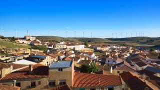 Este pueblo a 1 hora de Alicante busca vecinos ideal para jóvenes: bien comunicado y casas por 49.000 €
