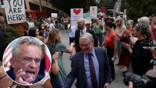 Médicos y científicos de EEUU claman contra Kennedy por su golpe al CDC: "Nos lleva a la era en la que solo vivían los fuertes"