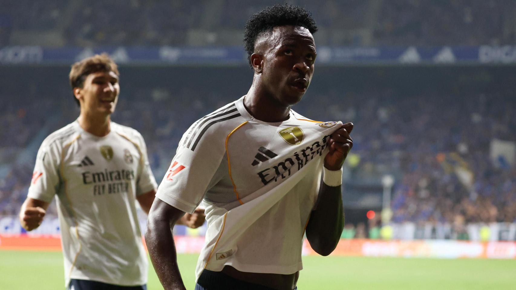 Vinicius celebra el gol marcado ante el Oviedo.