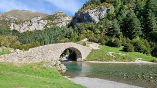 El valle que pasa desapercibido en el Pirineo y es una auténtica joya con pozas y playas fluviales: no es Ordesa
