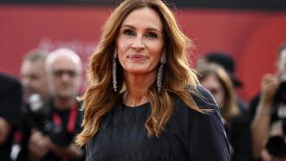Julia Roberts debuta en el Festival de Venecia con un vestido inédito y sofisticado: todas sus claves