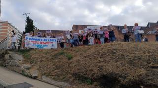 Vecinos de Vigo se manifiestan contra el "abandono" y la "privatización" de los gimnasios municipales