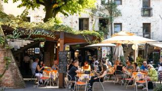 Una hostelera tajante sobre el turismo en España: "Hay mucha más gente, pero no tienen dinero para gastar"