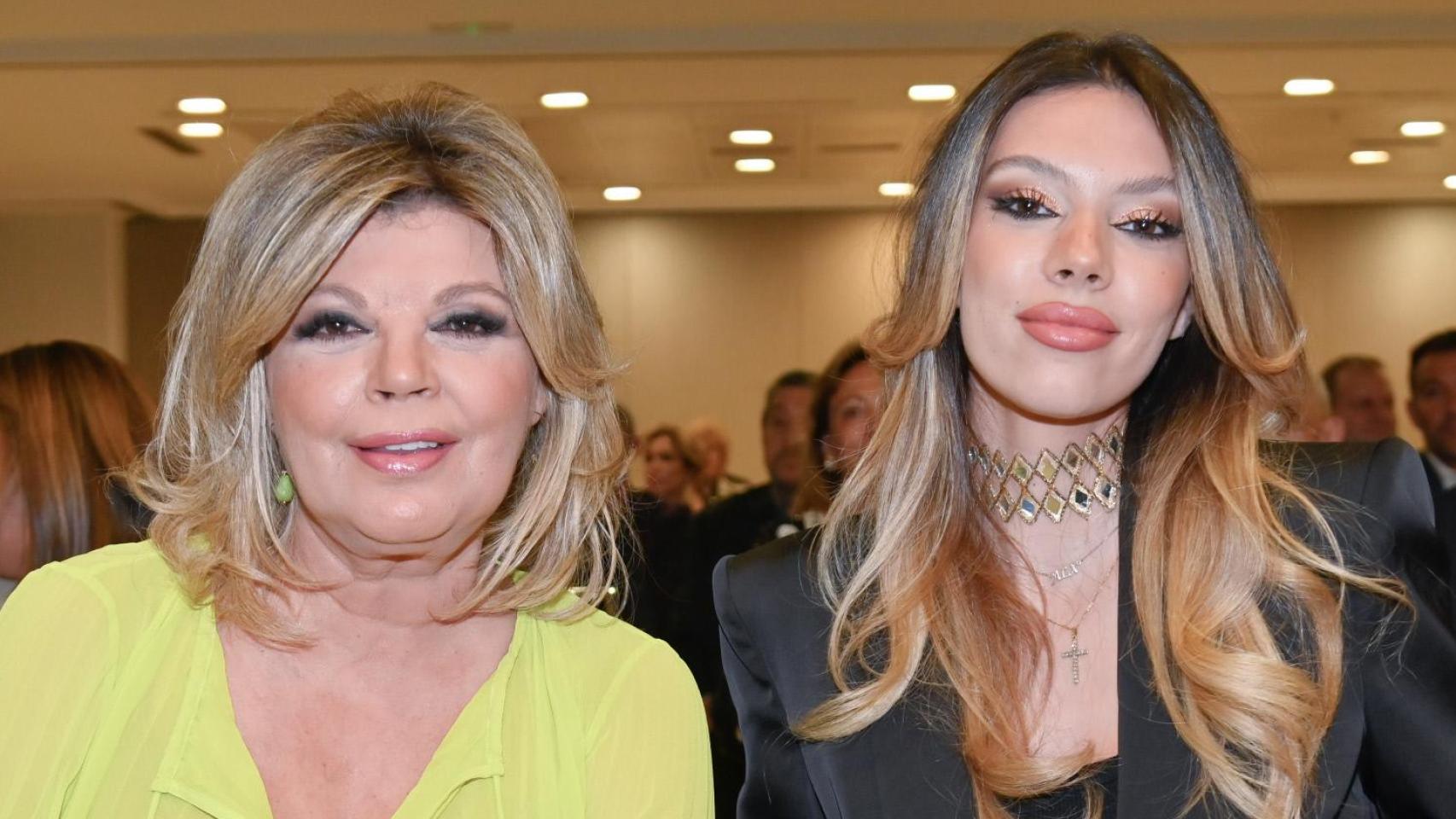 Terelu Campos y su hija, Alejandra Rubio, en los Premios Naranja y Limón, en 2023.