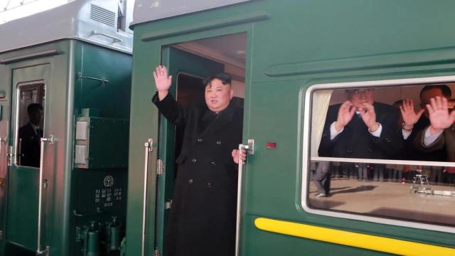 Kim Jong-un, en 2019, partiendo hacia Vietnam en el tren 'Taeyangho'.