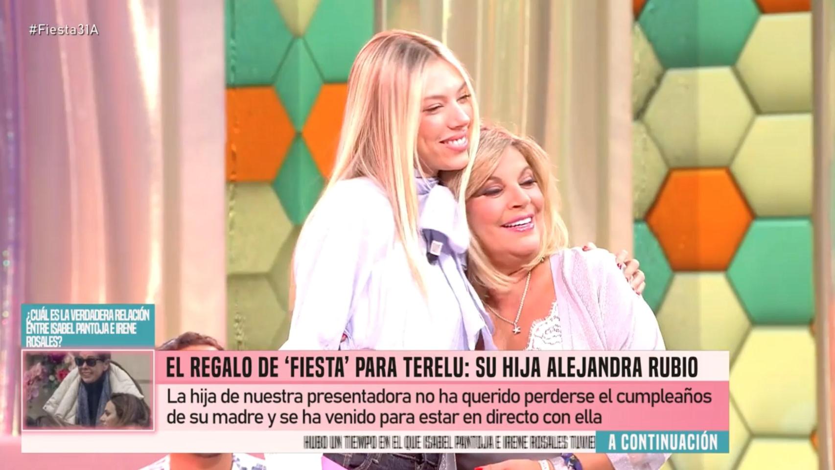 Alejandra Rubio y Terelu Campos en 'Fiesta'.