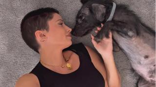 Inma Campano junto con Luna.