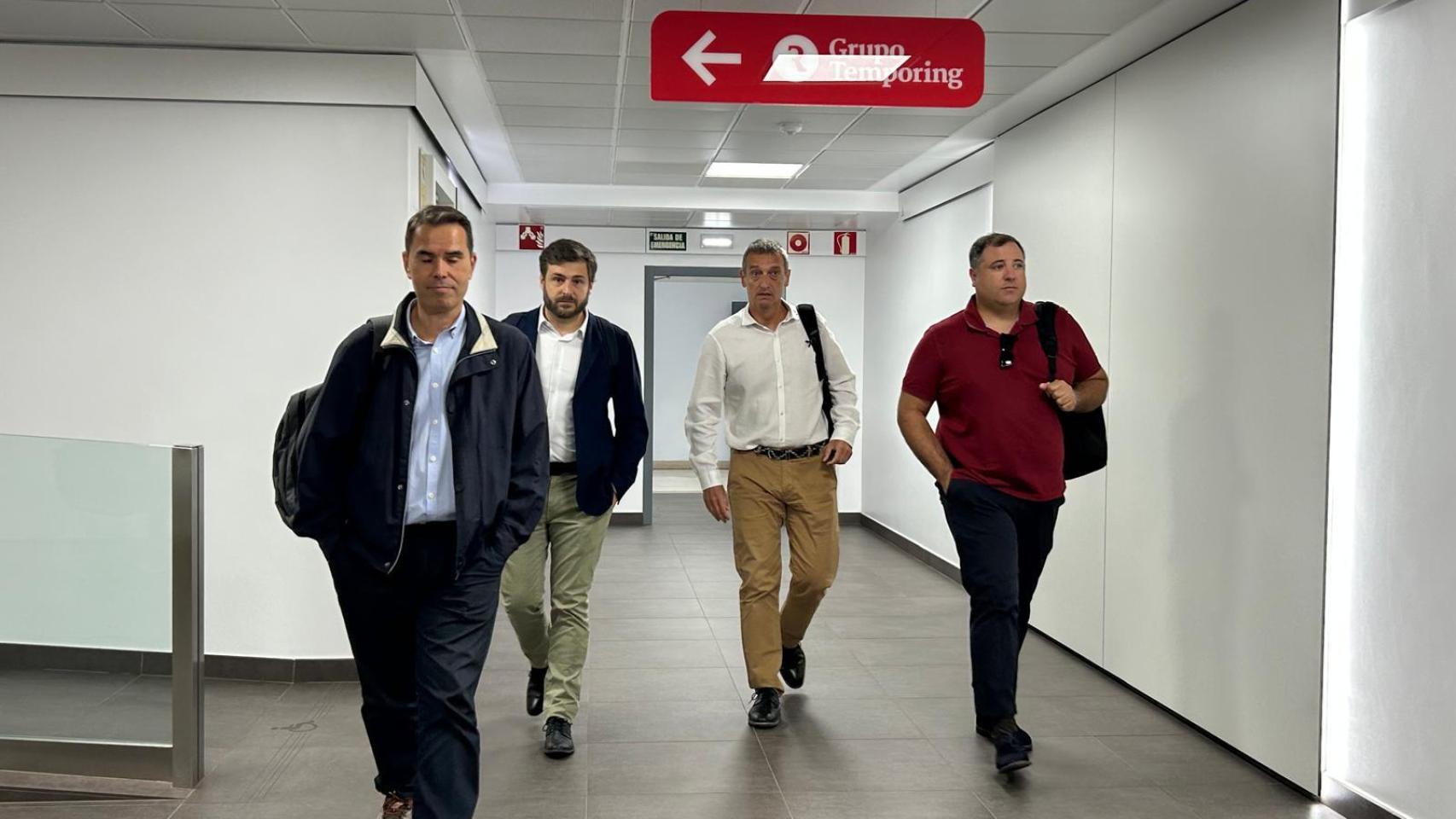 El director de Avanza en Zaragoza, Carlos Argulló, llegando al SAMA este lunes.