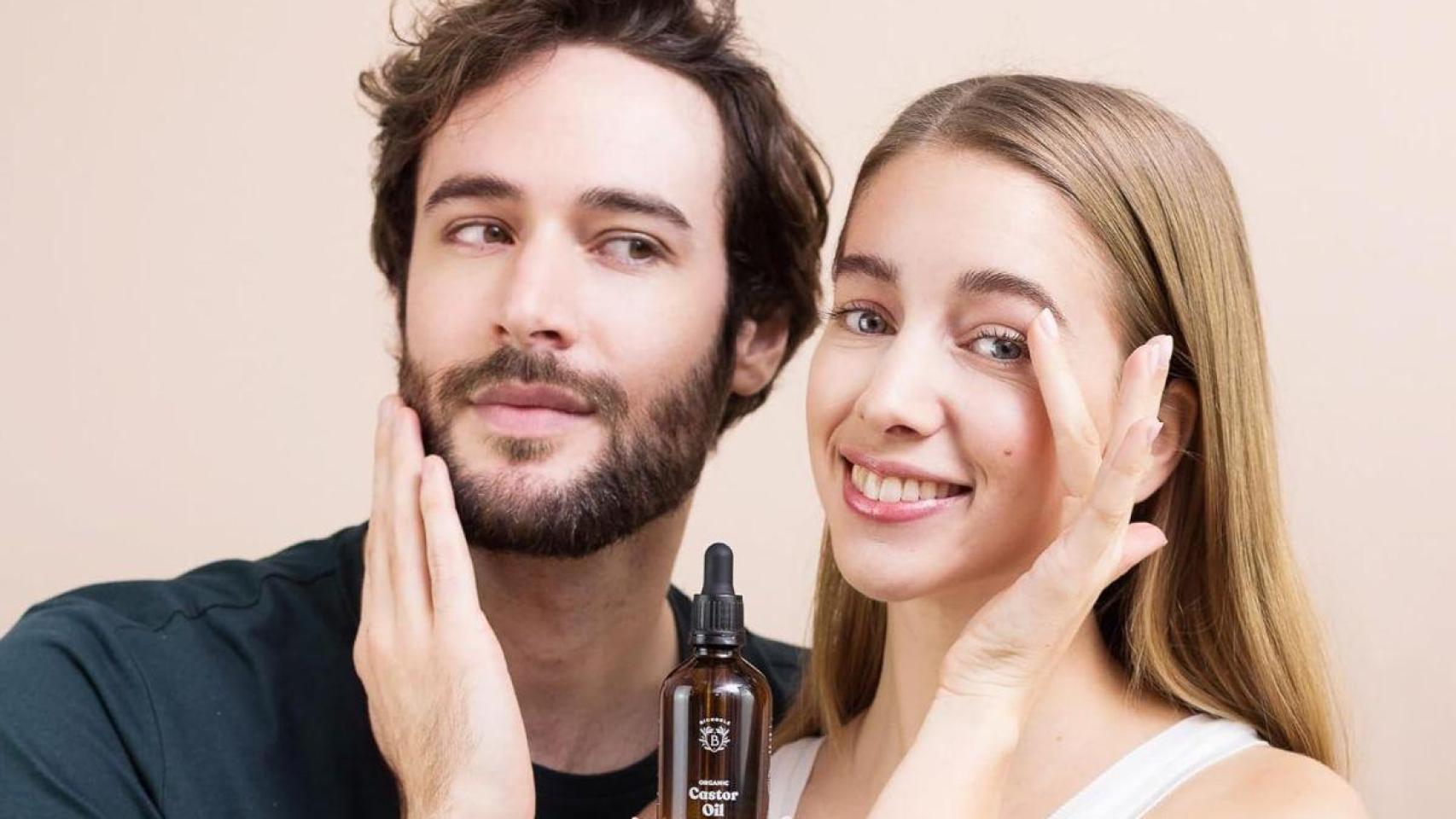 Para rostro, cuerpo, cabello o barba: así es el aceite de jojoba orgánico que recupera tu piel después del verano