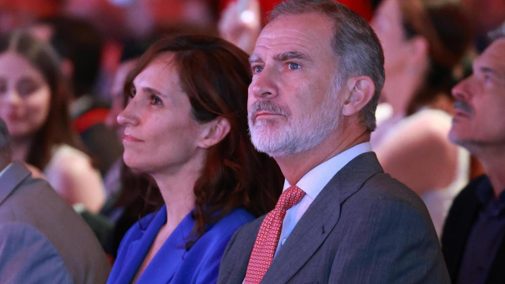 El rey, muy atento durante el Congreso.