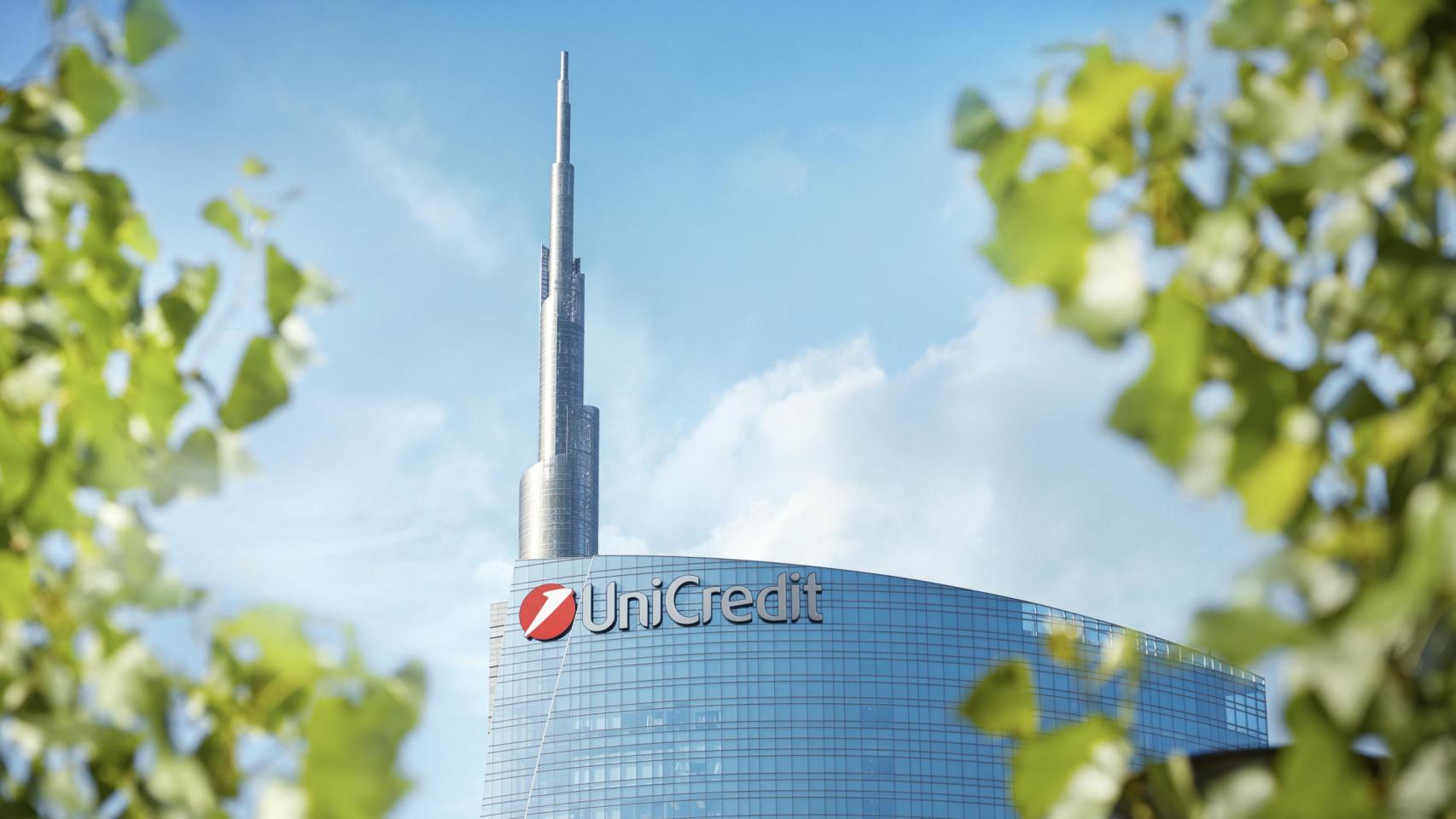 Sede de UniCredit en Milán.