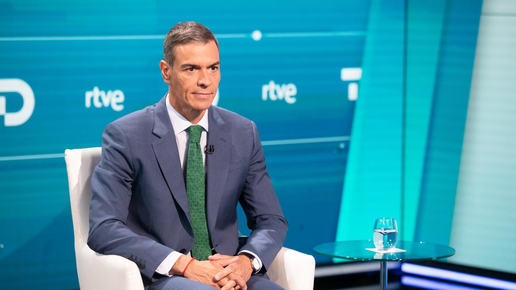 El presidente del Gobierno, Pedro Sánchez, durante su entrevista en TVE.
