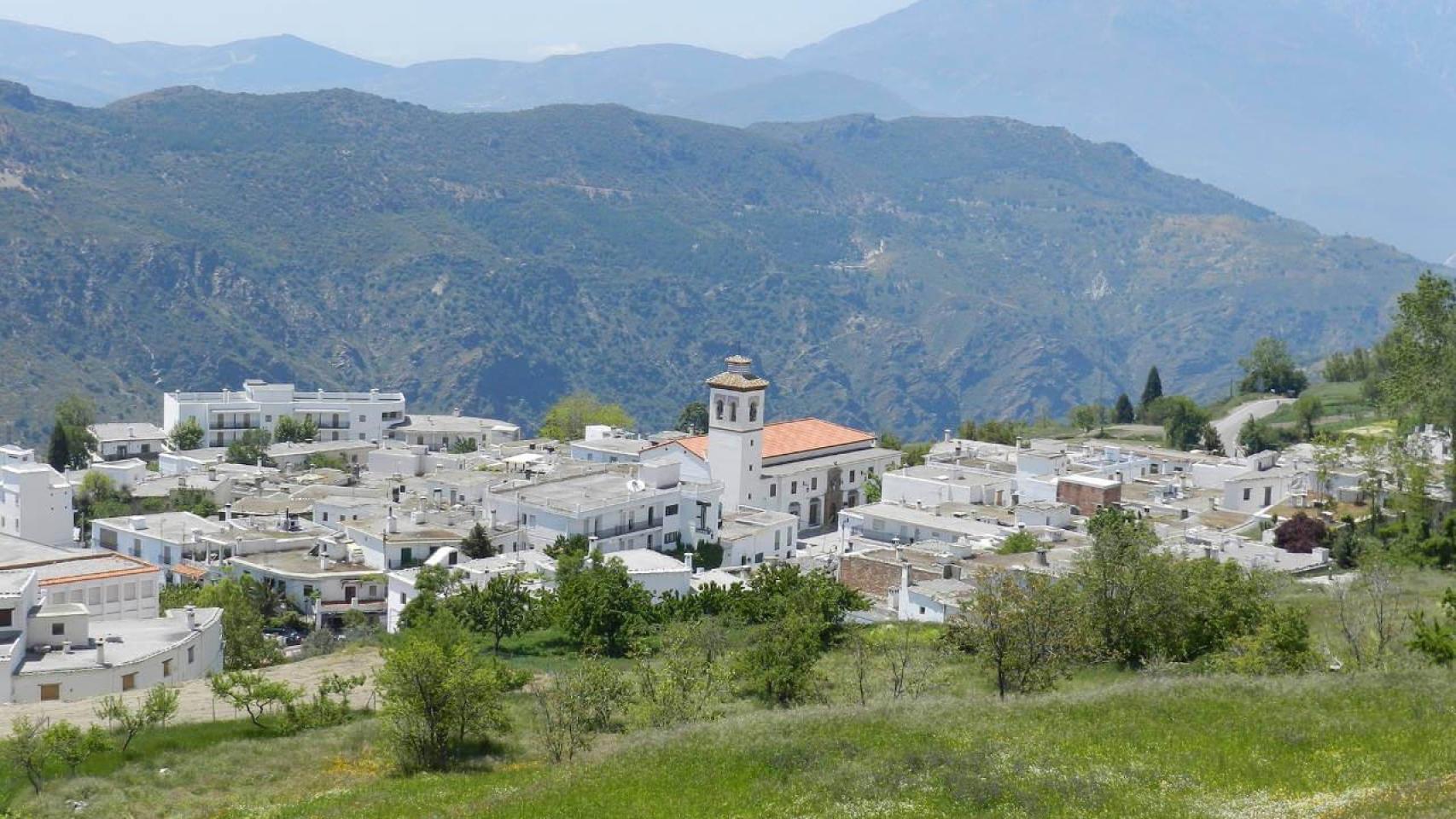 Imagen exterior de Pórtugos.