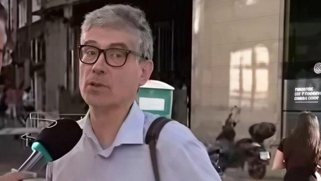 Este nuevo empresario no ha disfrutado del descanso veraniego.