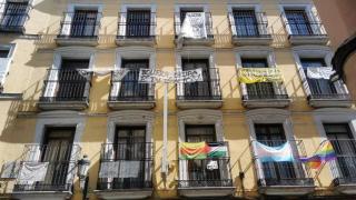 Okupan una casa en España y los dueños logran recuperarla gracias a un detalle: “Habíamos dejado fotos y cartas dentro”