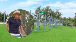 Manuel, el sevillano de 88 años que ha sorprendido a todos haciendo dominadas: "Y a mí, con 34, me duelen las rodillas"